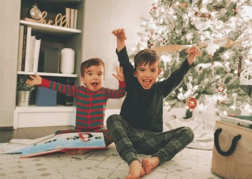 boys happy